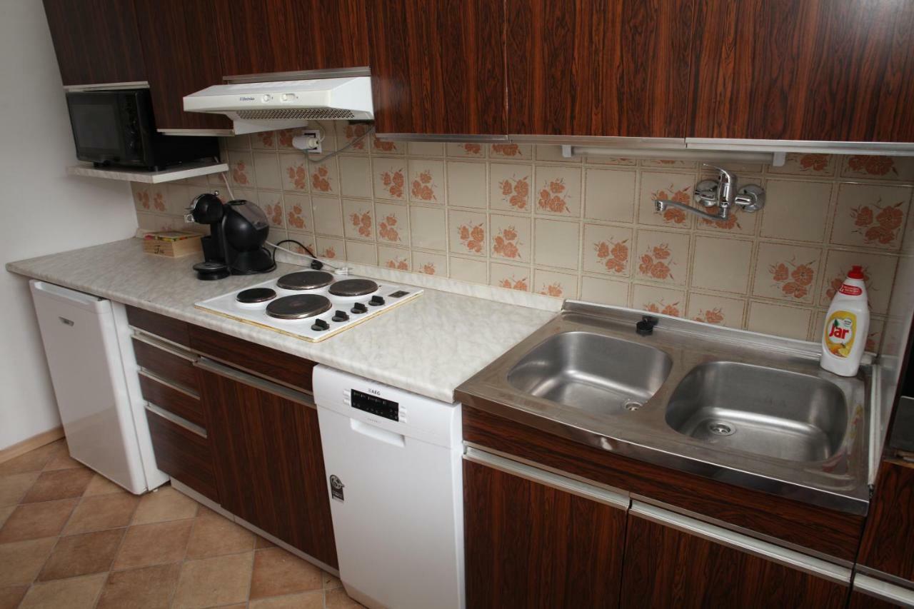 Dum V Ceskem Raji Villa Dolni Bousov Exterior photo